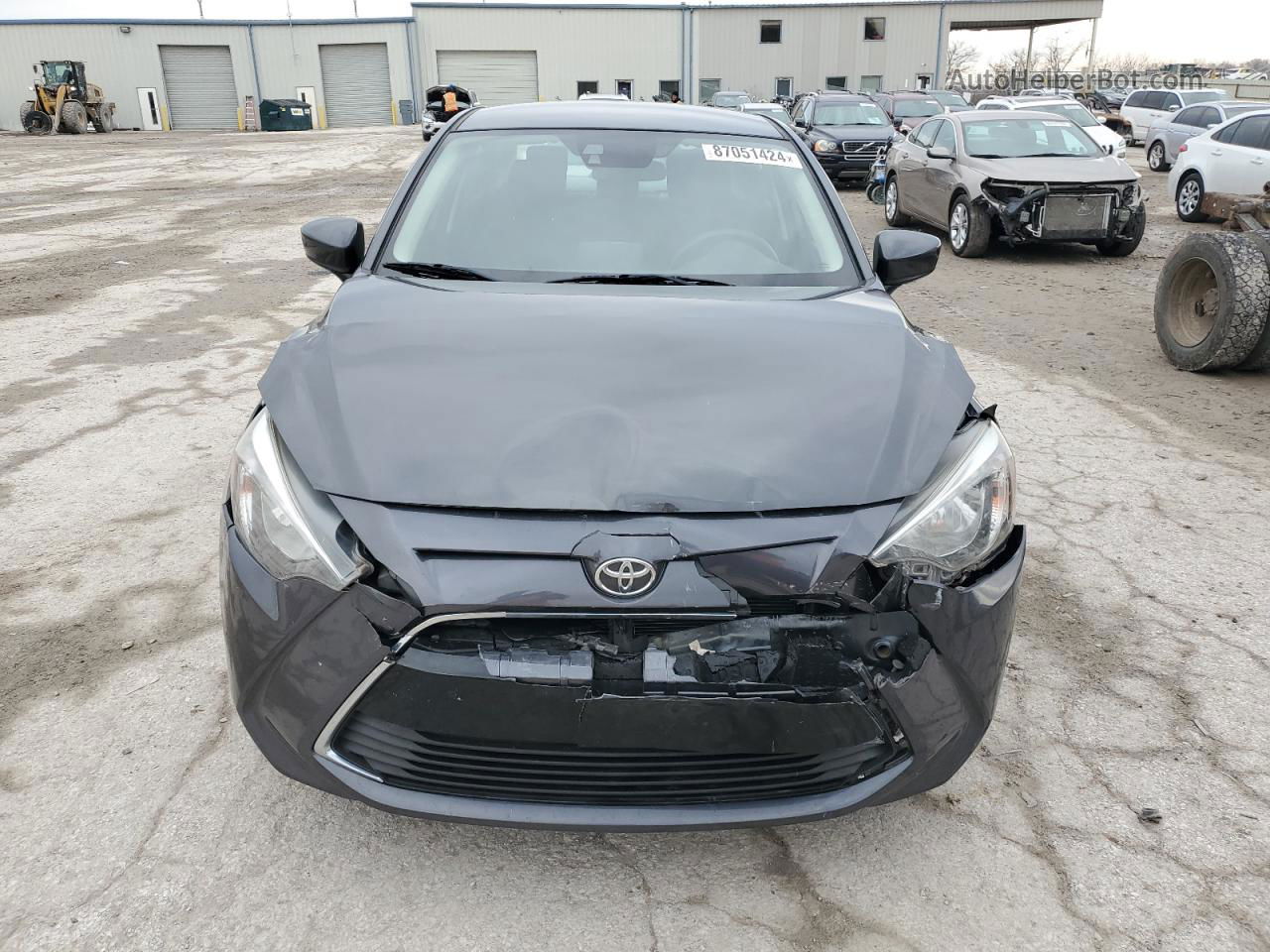 2018 Toyota Yaris Ia  Gray vin: 3MYDLBYV6JY314765
