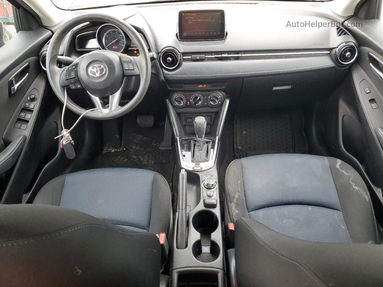 2018 Toyota Yaris Ia  Gray vin: 3MYDLBYV6JY314765