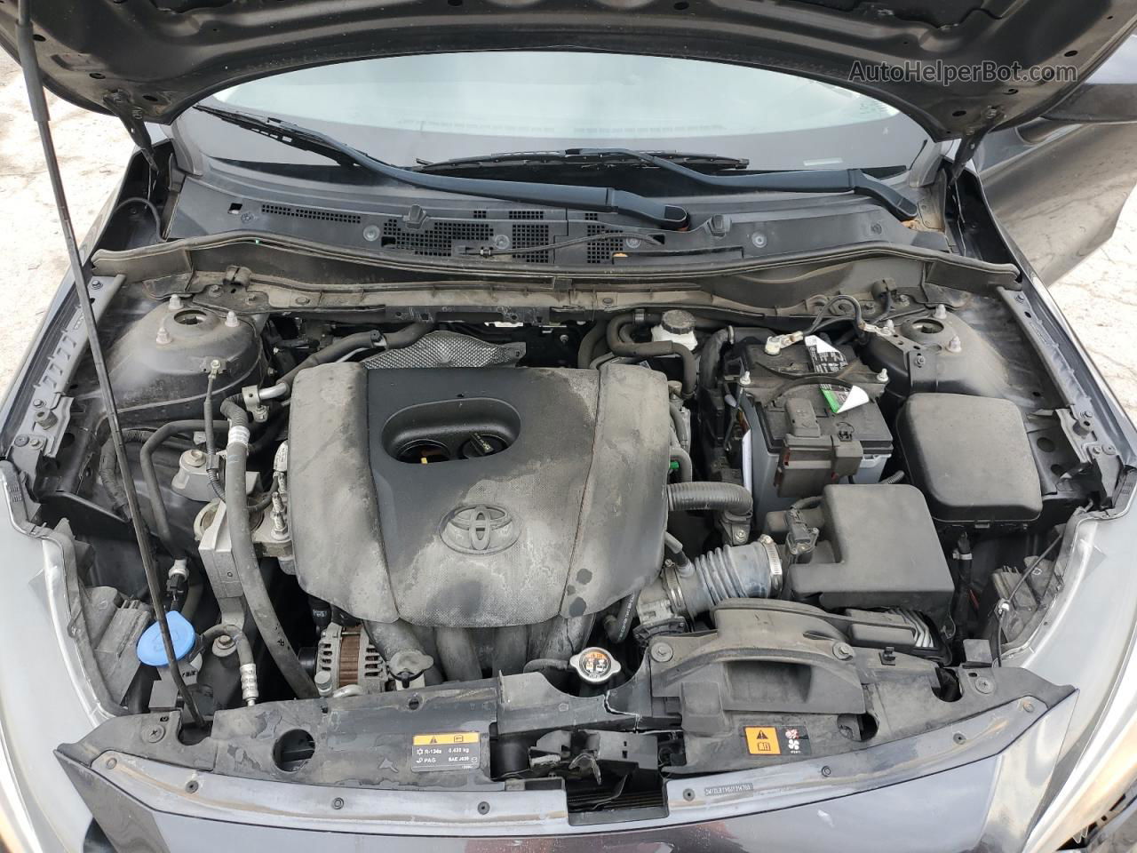 2018 Toyota Yaris Ia  Gray vin: 3MYDLBYV6JY314765