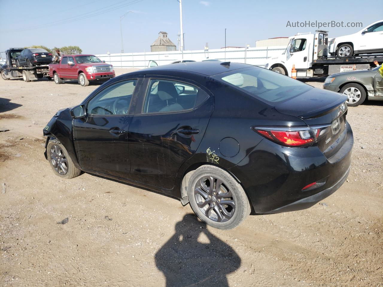 2019 Toyota Yaris L Black vin: 3MYDLBYV6KY520878