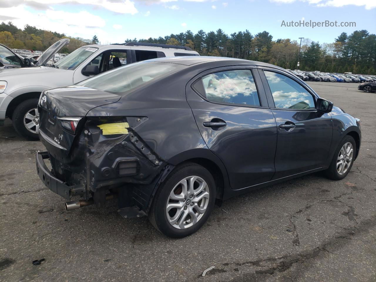 2018 Toyota Yaris Ia  Gray vin: 3MYDLBYV7JY314483