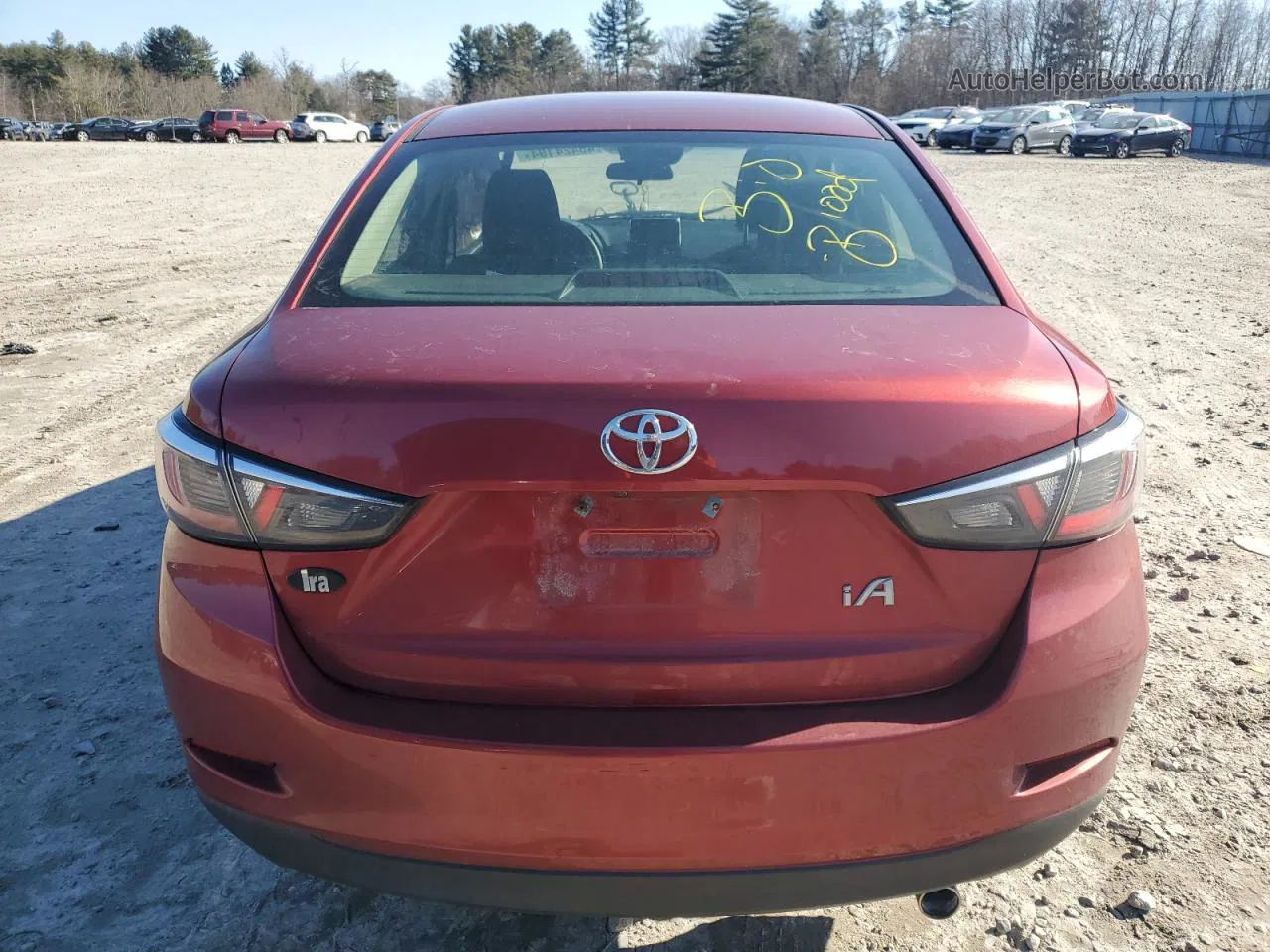 2018 Toyota Yaris Ia  Red vin: 3MYDLBYV7JY314788