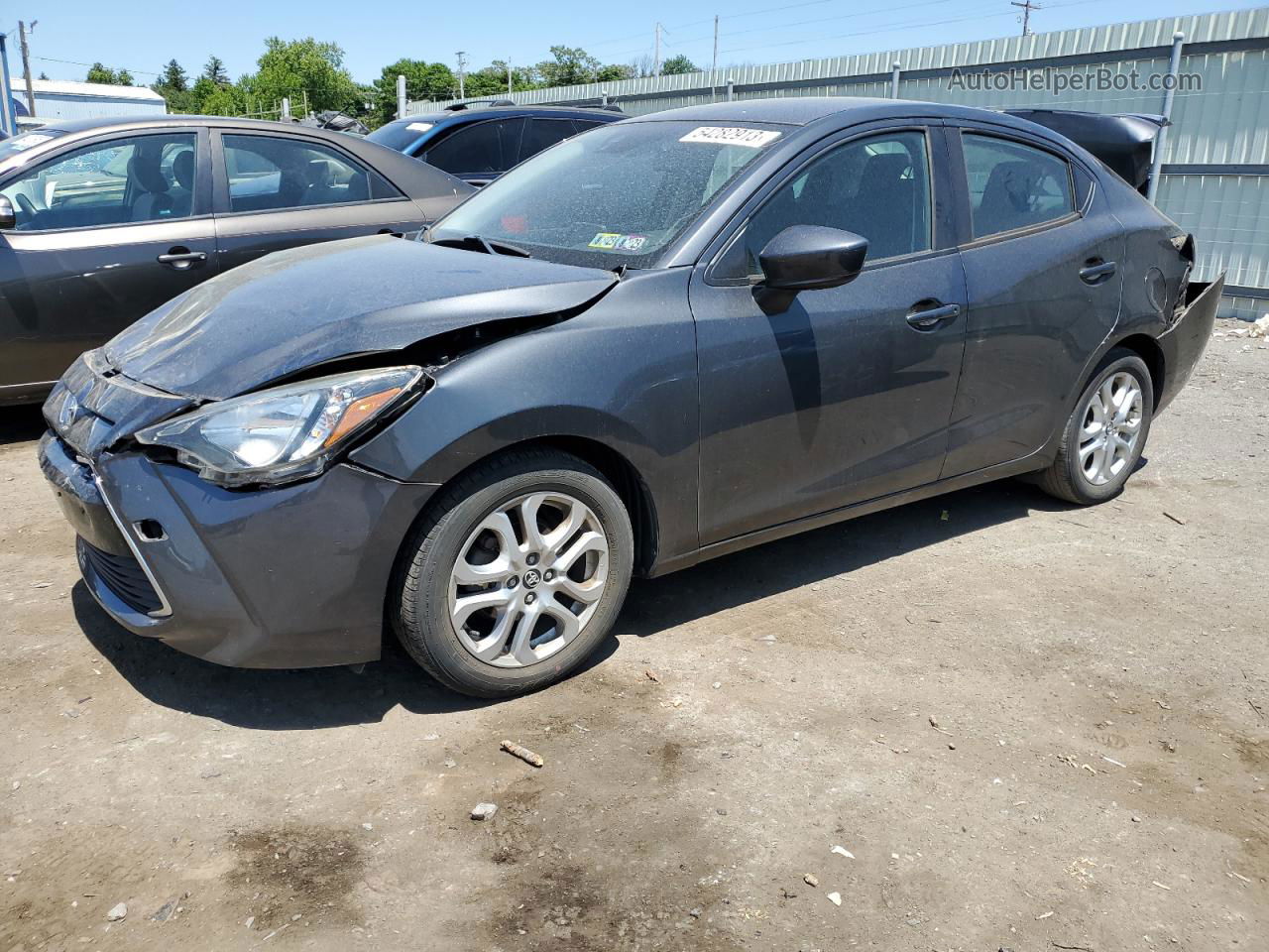 2018 Toyota Yaris Ia  Угольный vin: 3MYDLBYV7JY328674