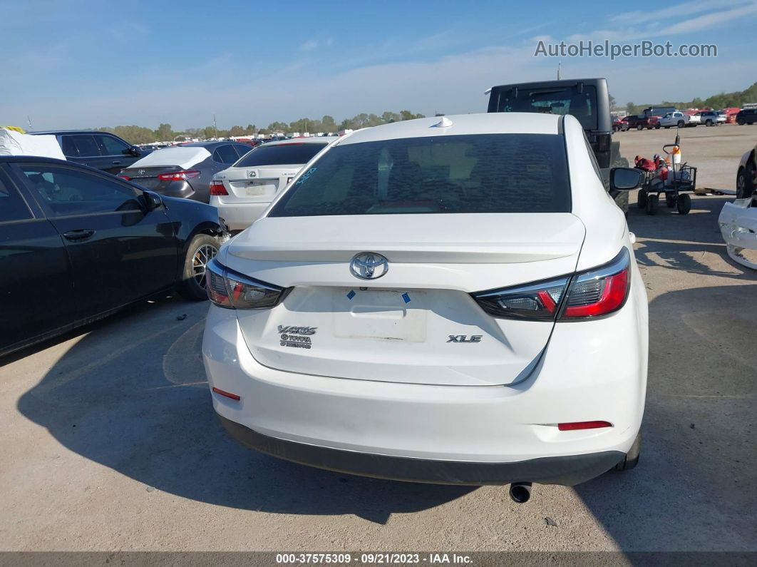 2019 Toyota Yaris  Xle White vin: 3MYDLBYV7KY504155