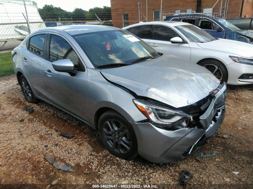 2019 Toyota Yaris Sedan L/le/xle Silver vin: 3MYDLBYV7KY515723