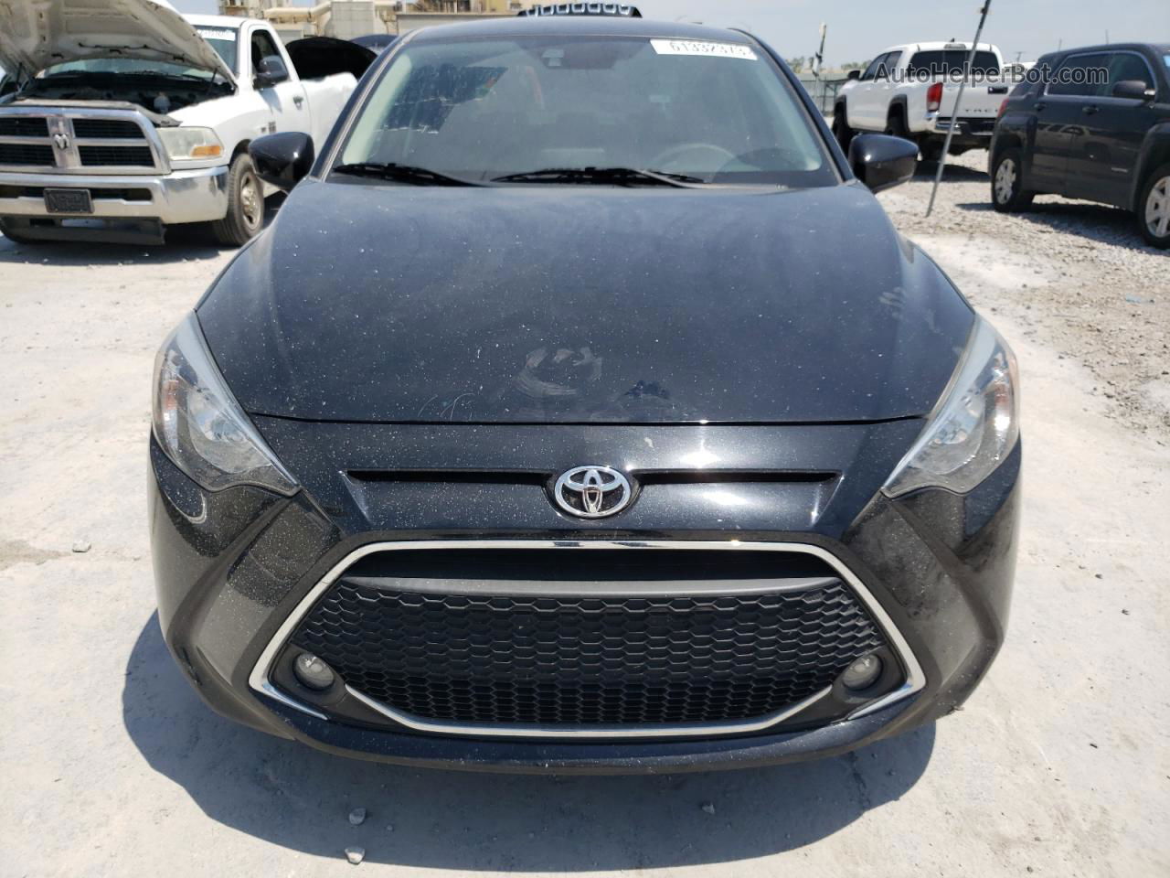 2019 Toyota Yaris L Black vin: 3MYDLBYV7KY518573