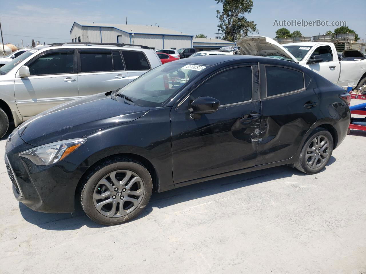 2019 Toyota Yaris L Black vin: 3MYDLBYV7KY518573