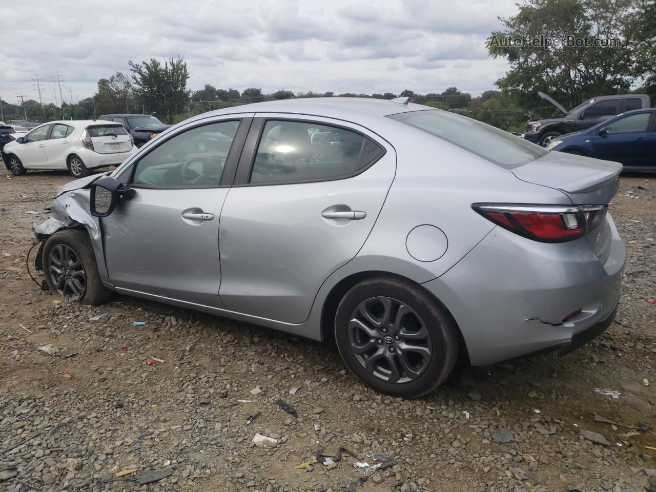 2019 Toyota Yaris L Серебряный vin: 3MYDLBYV7KY520176