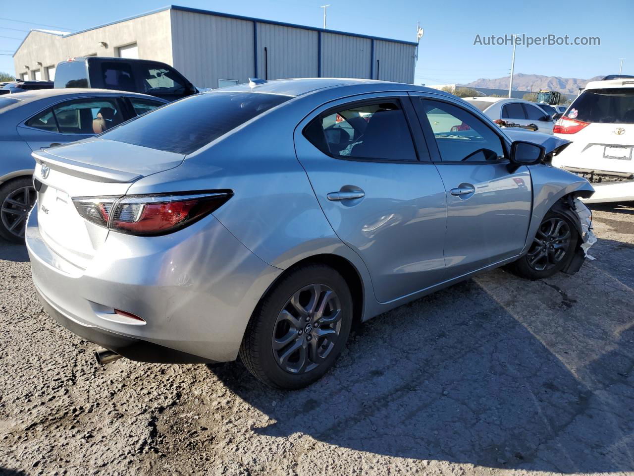 2019 Toyota Yaris L Silver vin: 3MYDLBYV7KY528746