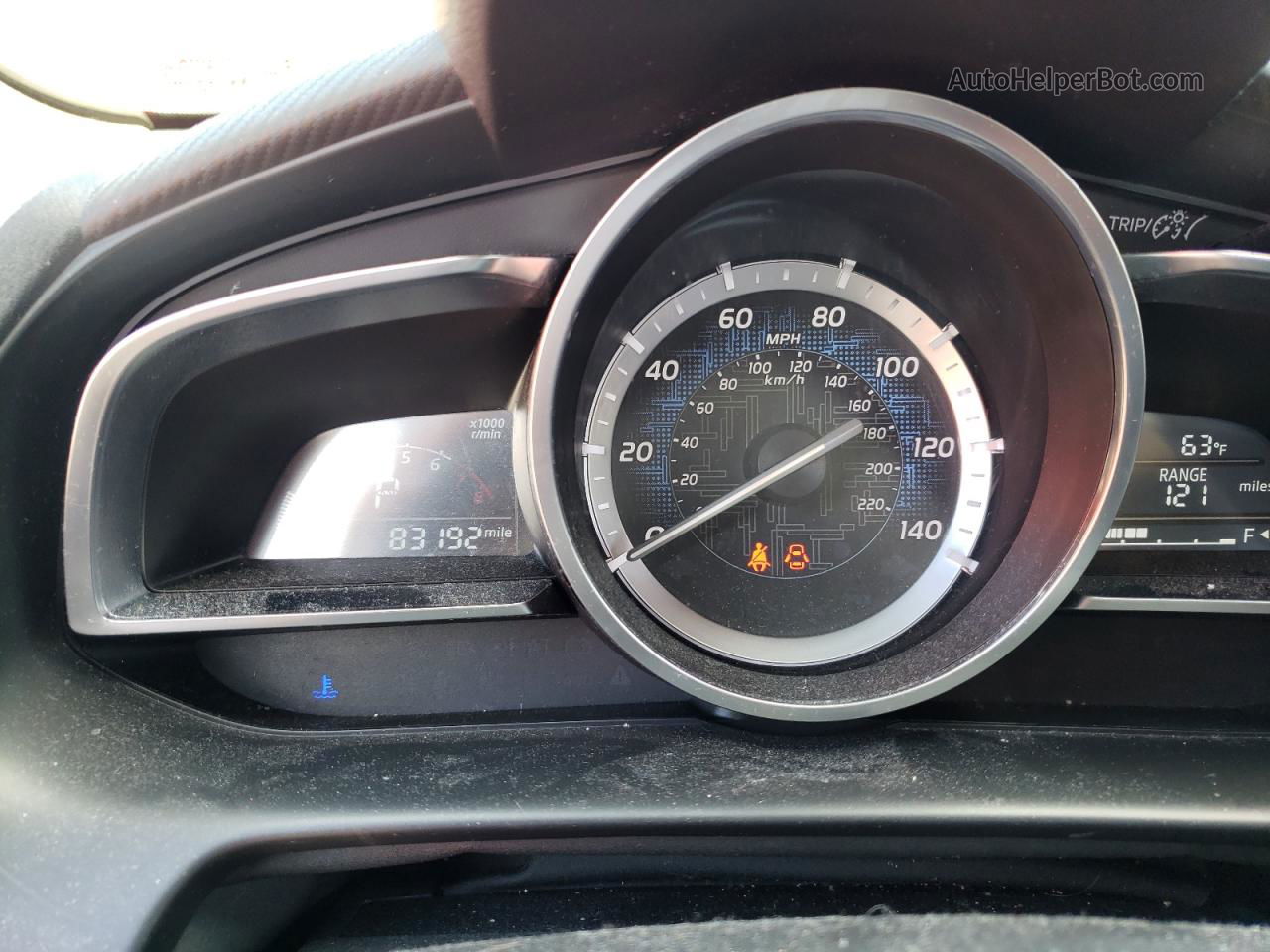 2018 Toyota Yaris Ia  Red vin: 3MYDLBYV8JY310023