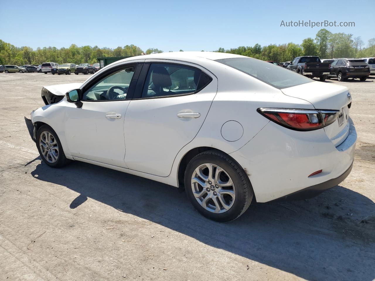 2018 Toyota Yaris Ia  White vin: 3MYDLBYV8JY320681