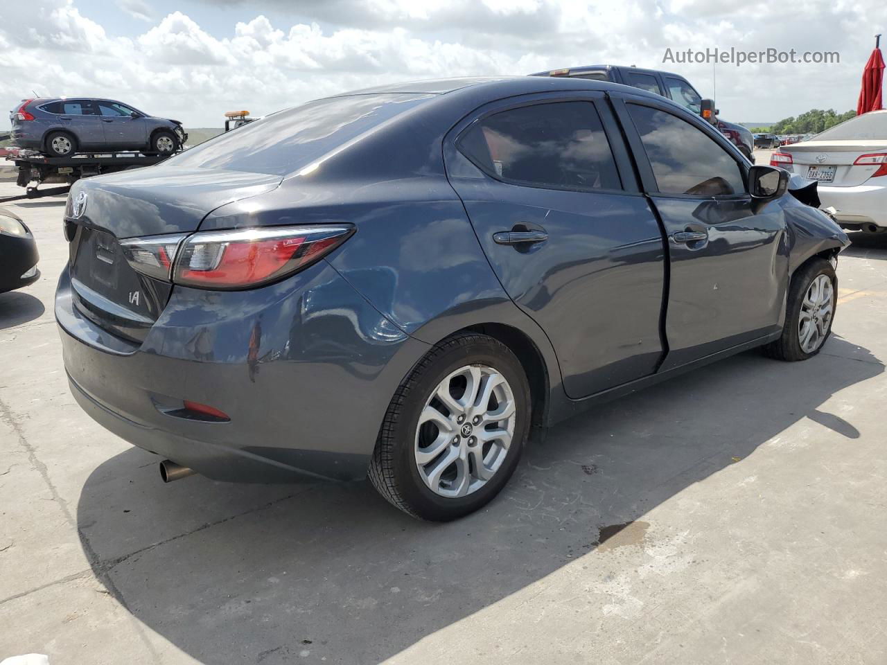 2018 Toyota Yaris Ia  Gray vin: 3MYDLBYV8JY332541