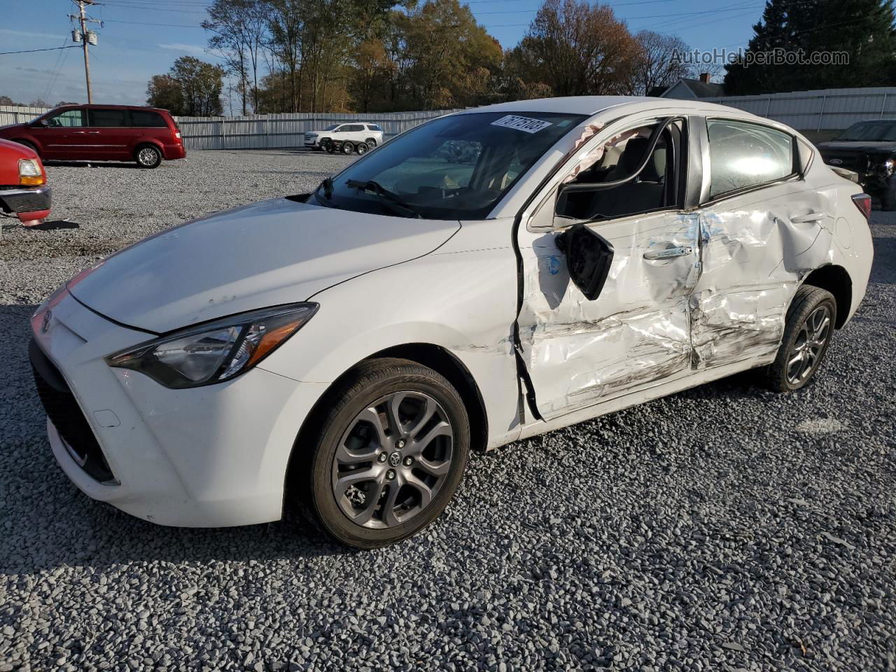 2019 Toyota Yaris L White vin: 3MYDLBYV8KY506688