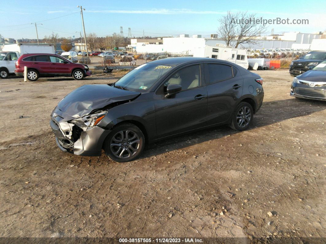 2019 Toyota Yaris Le Gray vin: 3MYDLBYV8KY507551