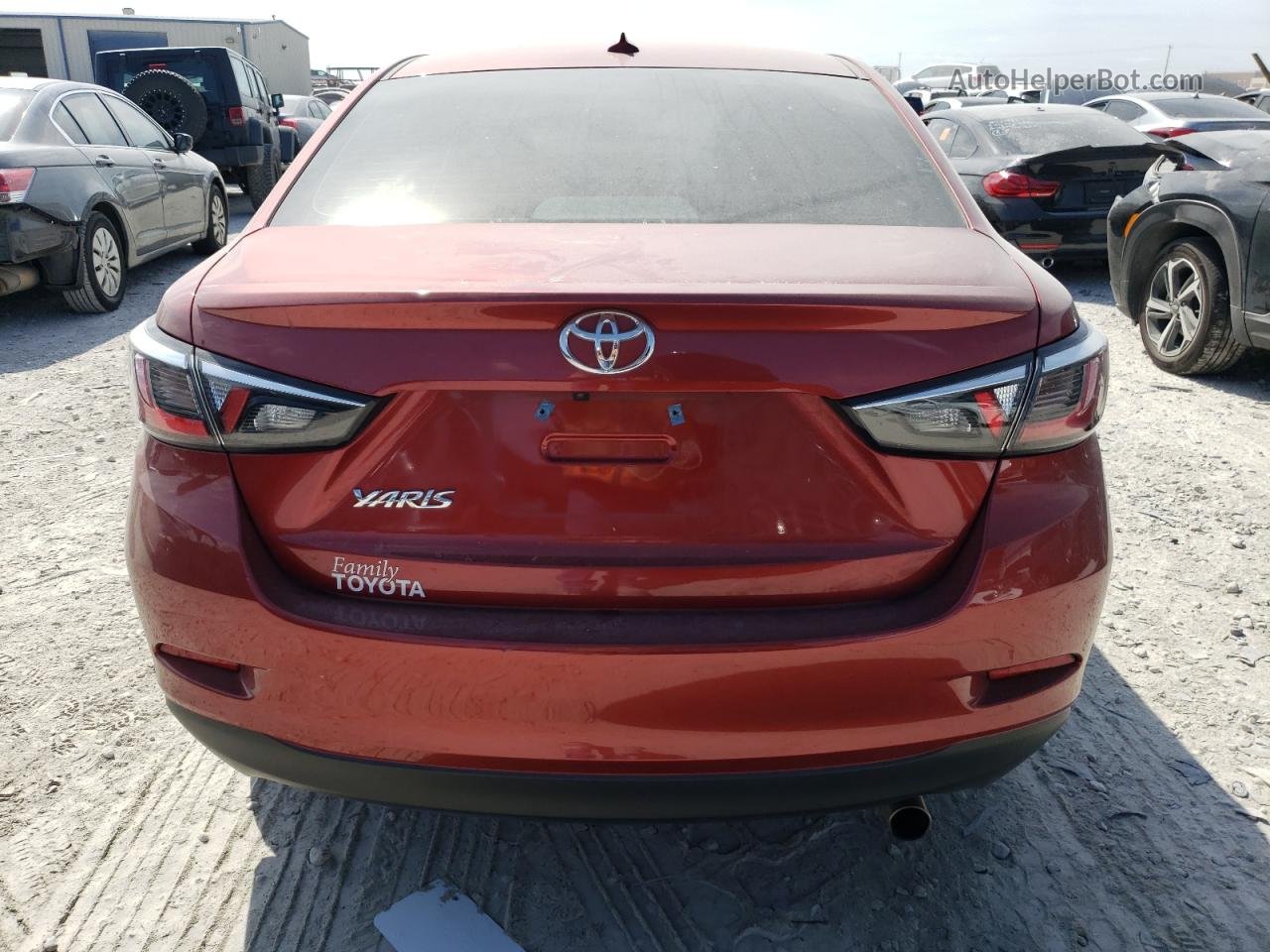 2019 Toyota Yaris L Red vin: 3MYDLBYV8KY510093