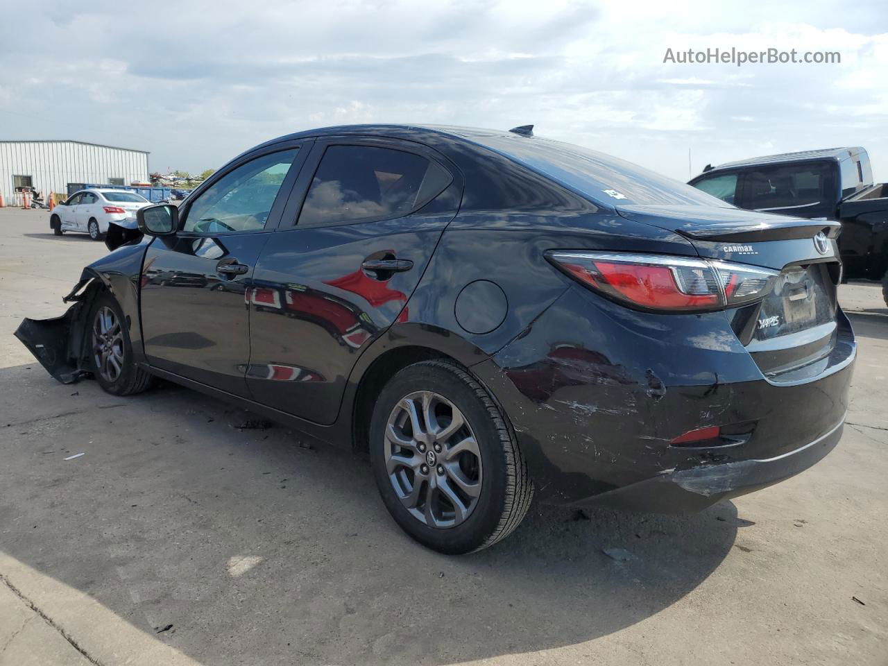 2019 Toyota Yaris L Black vin: 3MYDLBYV8KY516248