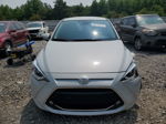 2019 Toyota Yaris L Silver vin: 3MYDLBYV8KY526018