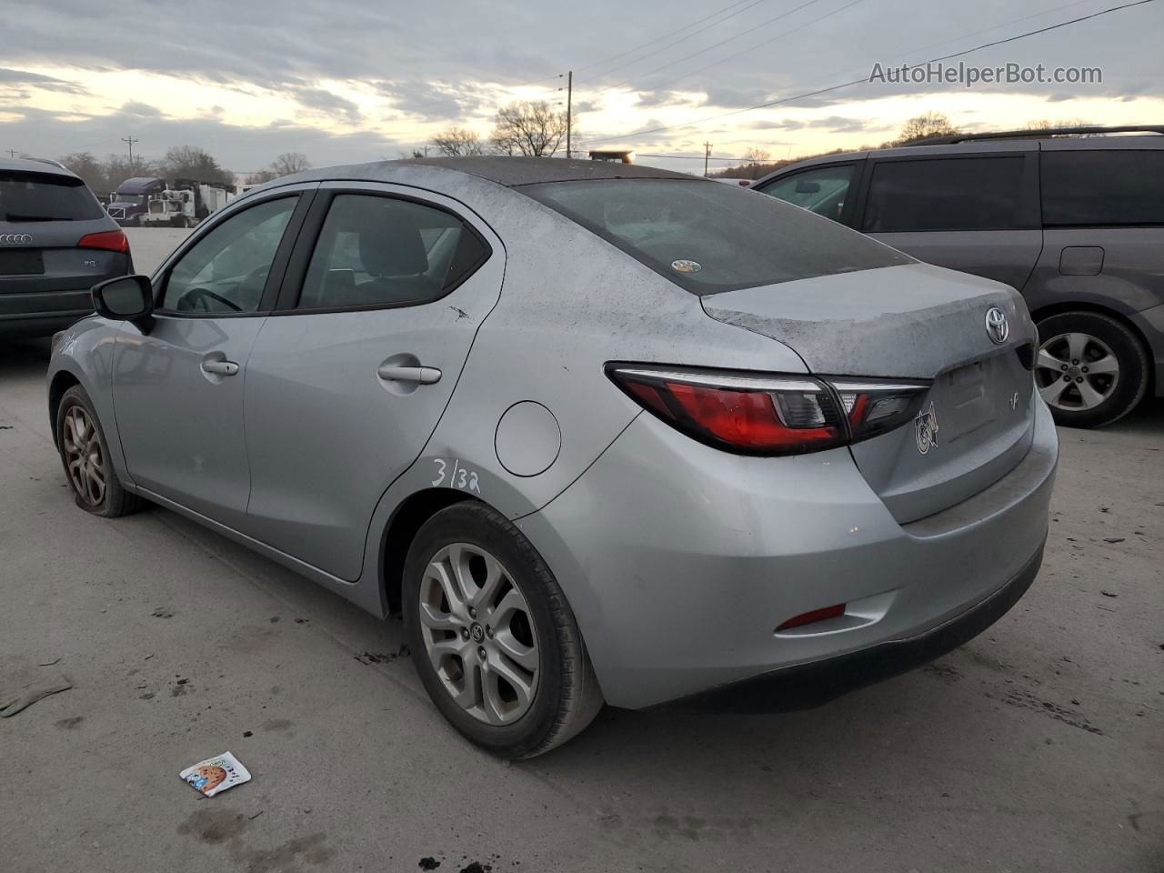 2018 Toyota Yaris Ia  Silver vin: 3MYDLBYV9JY309883