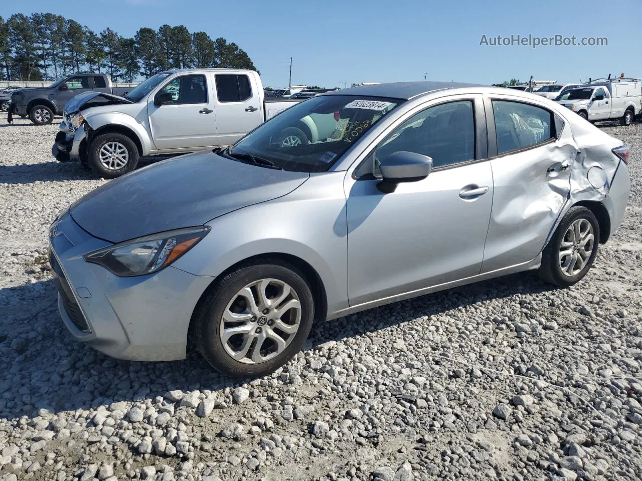 2018 Toyota Yaris Ia  Silver vin: 3MYDLBYV9JY310063