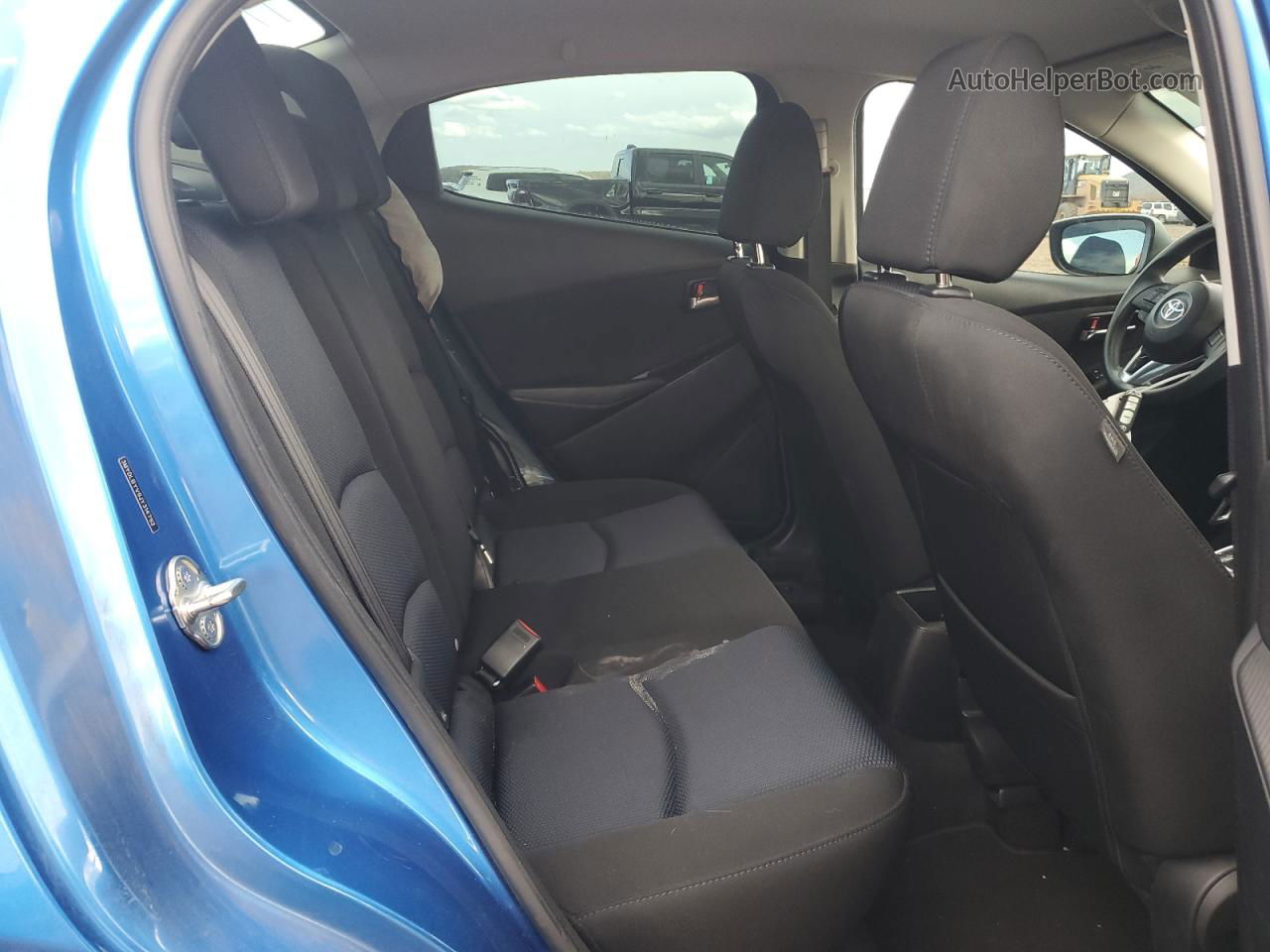 2018 Toyota Yaris Ia  Blue vin: 3MYDLBYV9JY314792