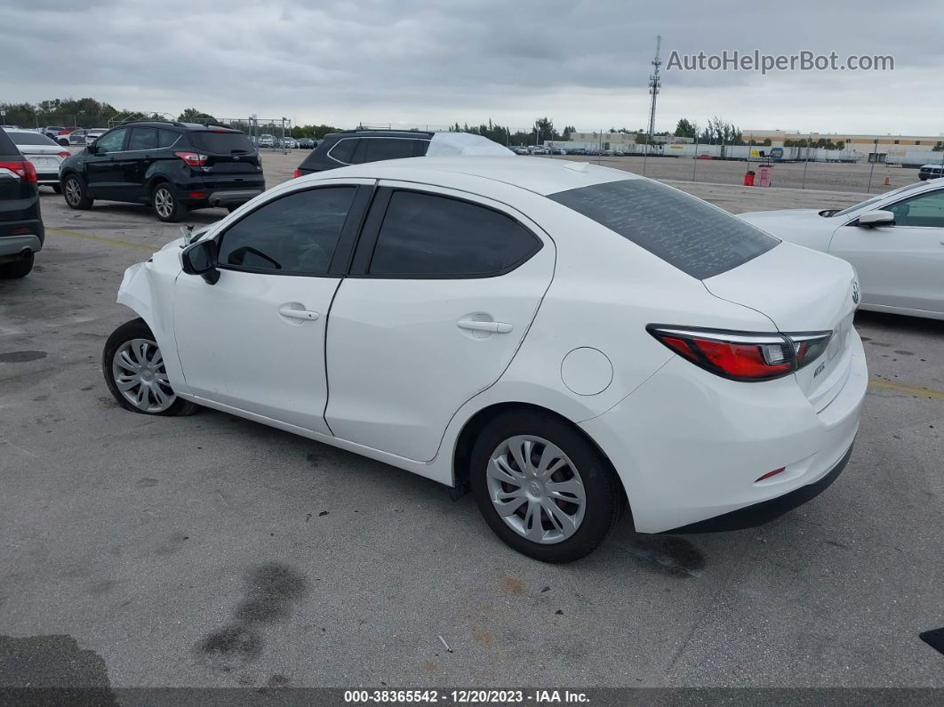 2019 Toyota Yaris L White vin: 3MYDLBYV9KY504819