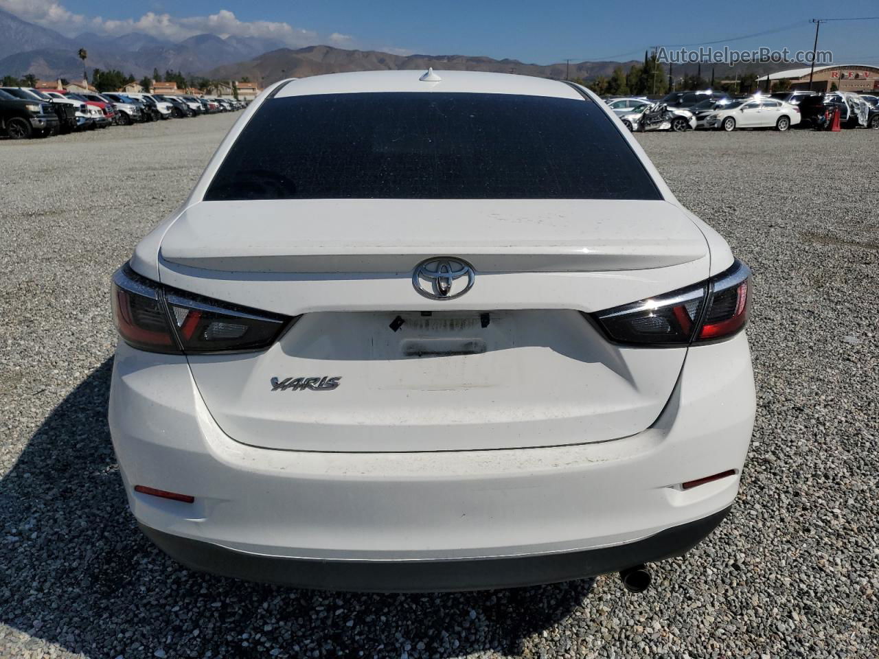 2019 Toyota Yaris L White vin: 3MYDLBYV9KY514637