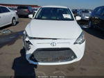 2019 Toyota Yaris Le White vin: 3MYDLBYV9KY526352