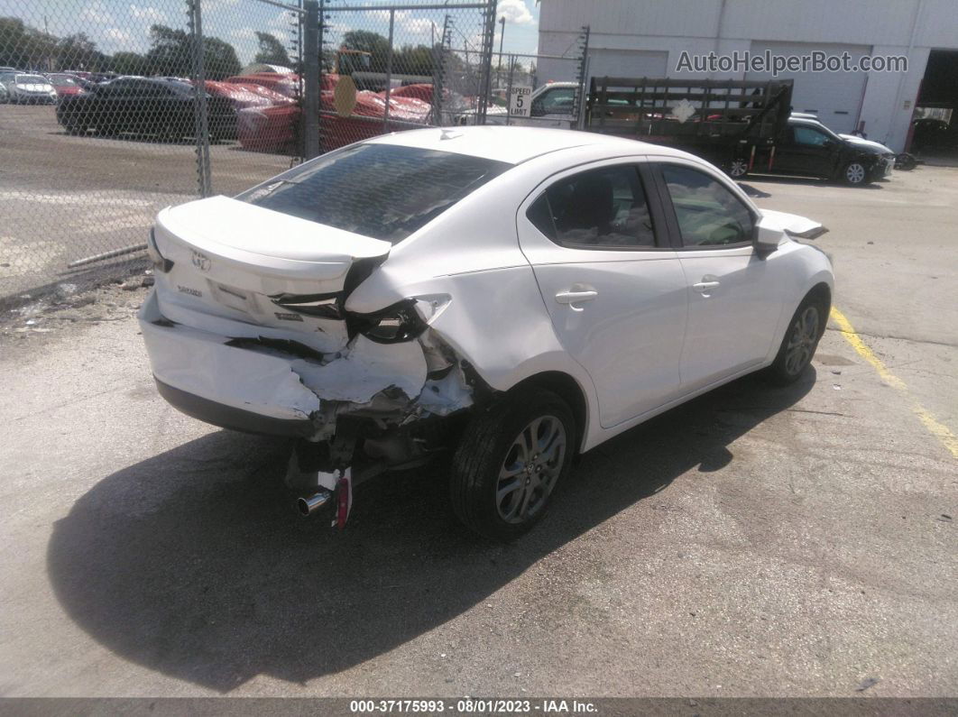 2019 Toyota Yaris Sedan Le White vin: 3MYDLBYV9KY526657