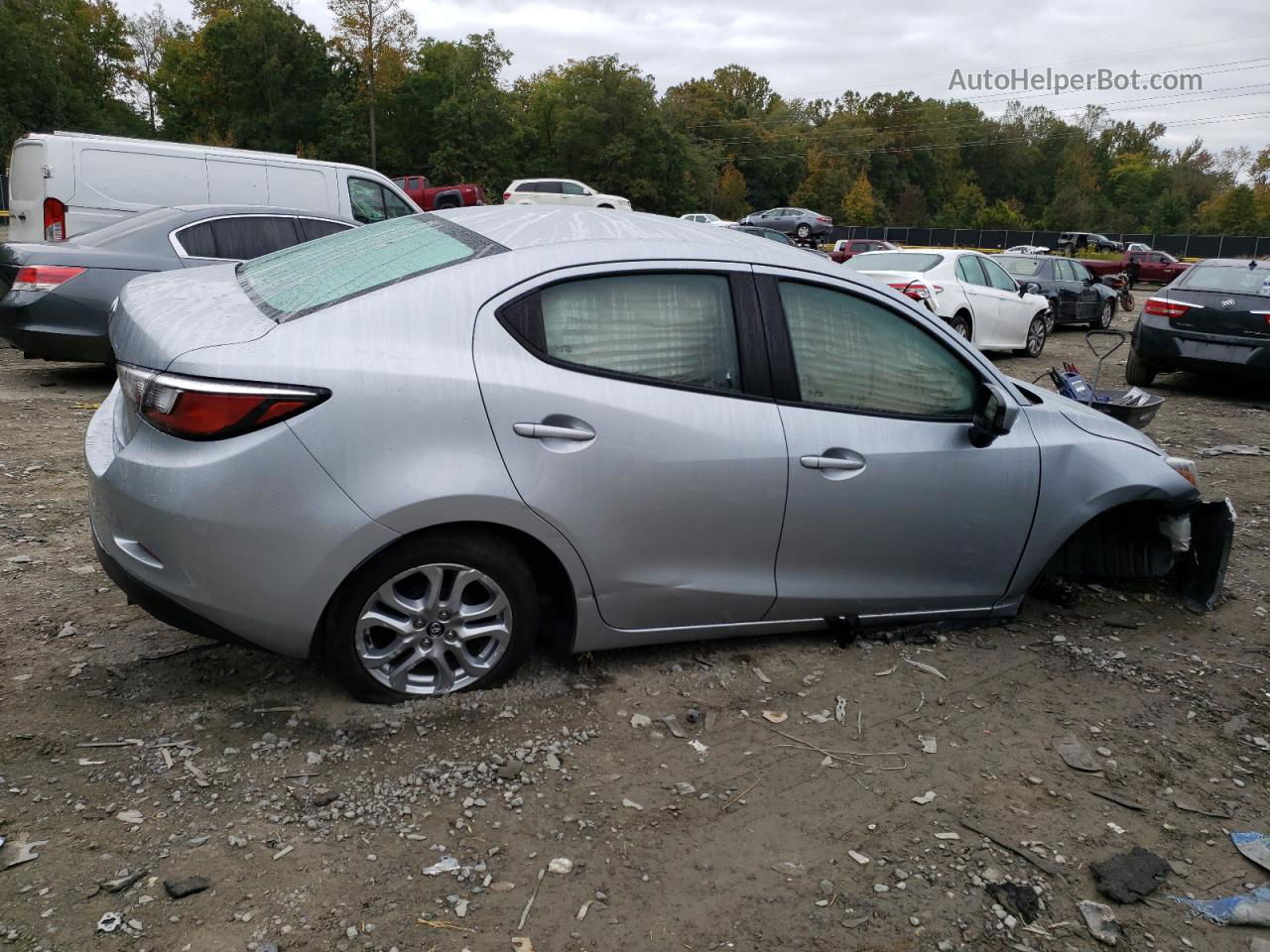 2018 Toyota Yaris Ia  Silver vin: 3MYDLBYVXJY313067