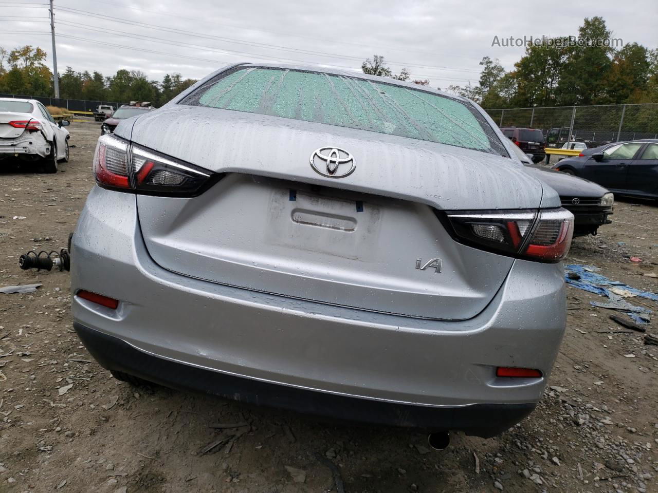 2018 Toyota Yaris Ia  Silver vin: 3MYDLBYVXJY313067