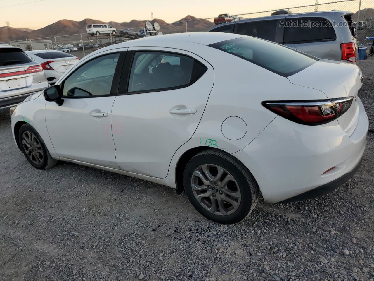 2018 Toyota Yaris Ia  White vin: 3MYDLBYVXJY315370
