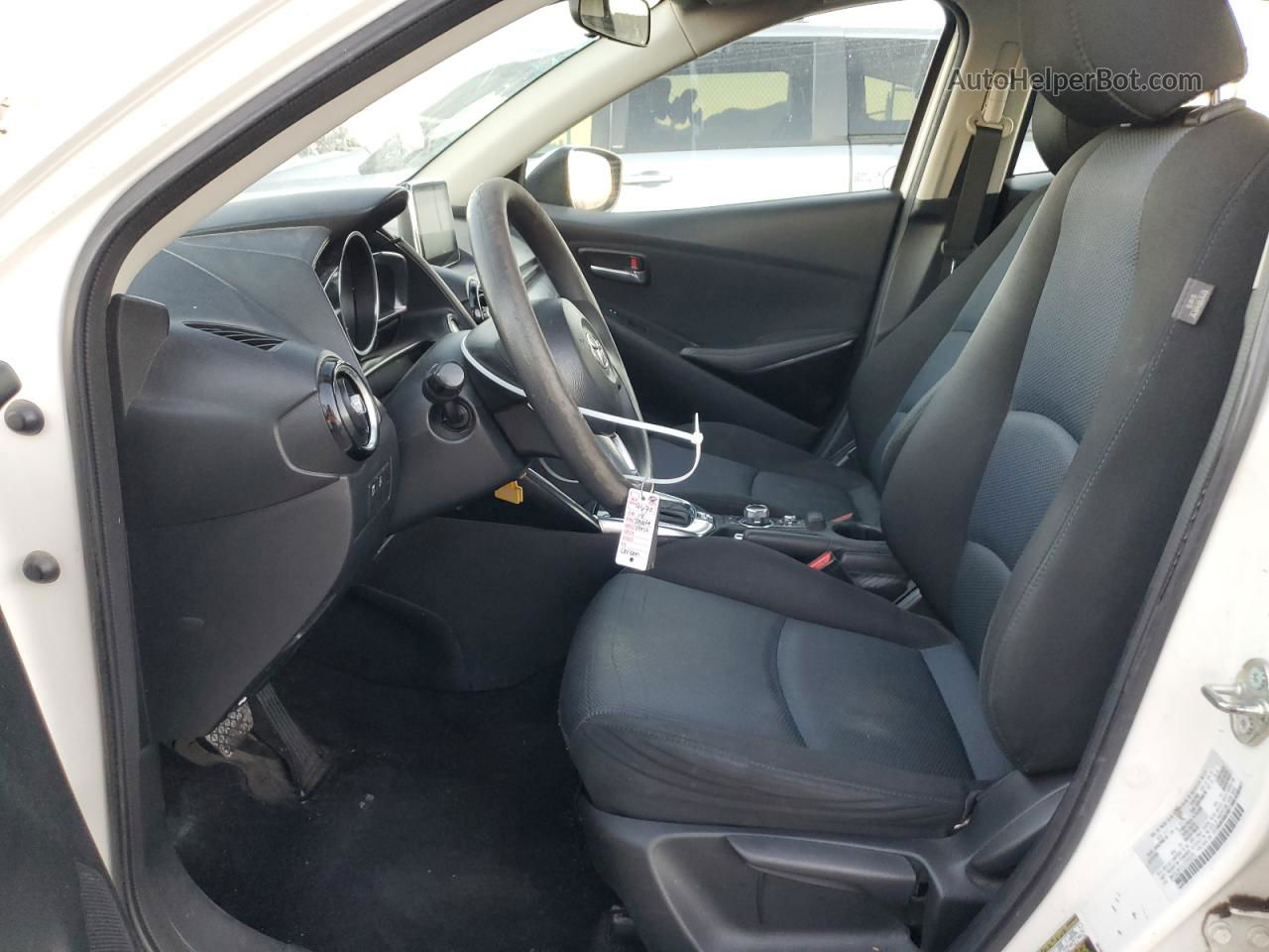2018 Toyota Yaris Ia  White vin: 3MYDLBYVXJY315370