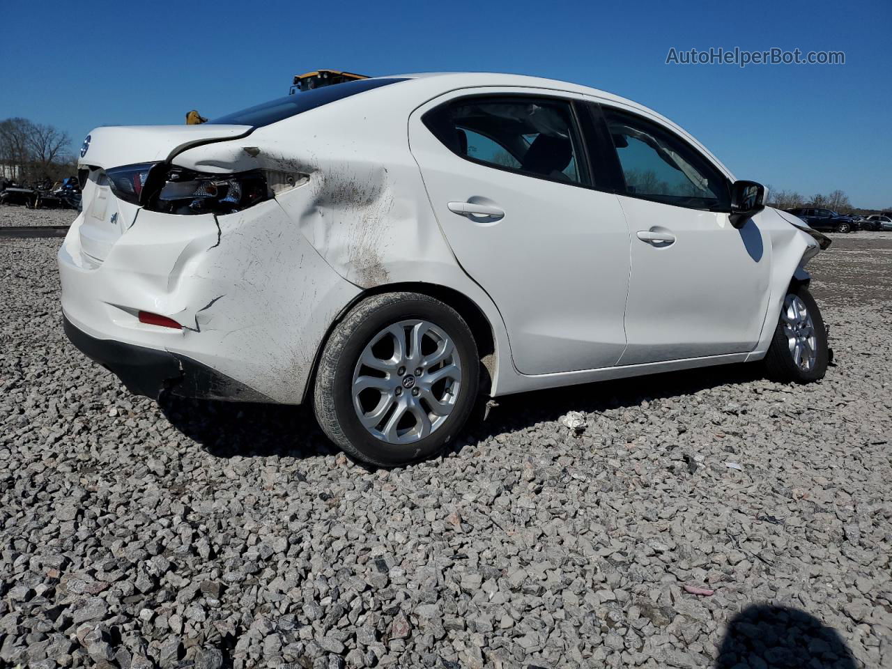 2018 Toyota Yaris Ia  White vin: 3MYDLBYVXJY316146