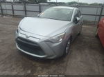 2018 Toyota Yaris Ia   Серебряный vin: 3MYDLBYVXJY318012