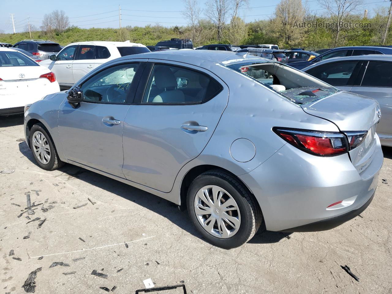 2019 Toyota Yaris L Silver vin: 3MYDLBYVXKY507356