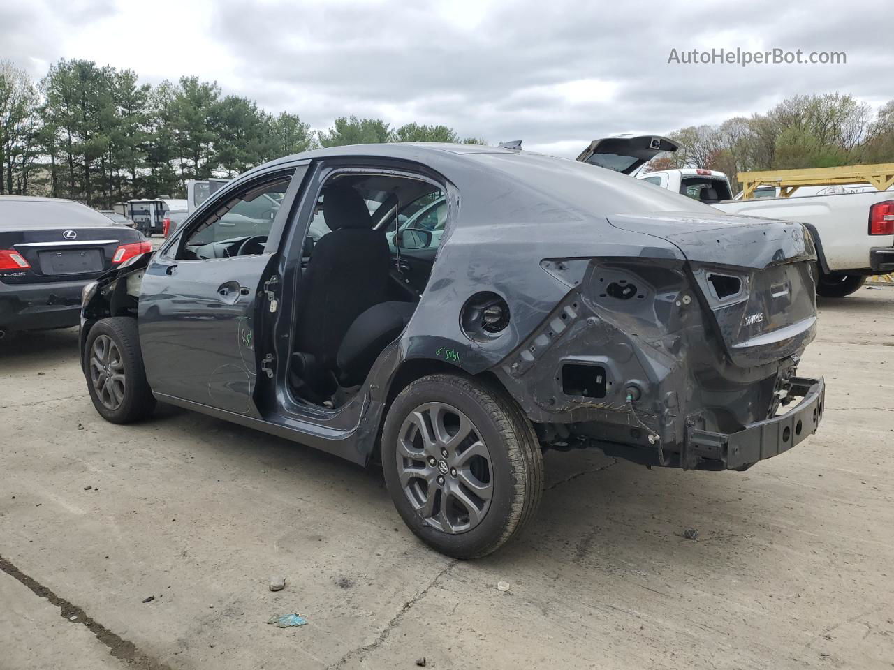 2019 Toyota Yaris L Gray vin: 3MYDLBYVXKY513271