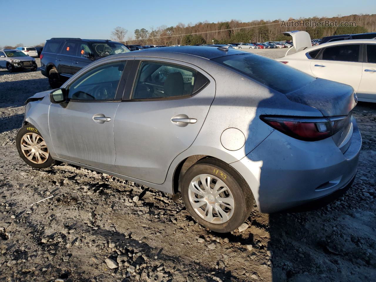 2019 Toyota Yaris L Silver vin: 3MYDLBYVXKY528398