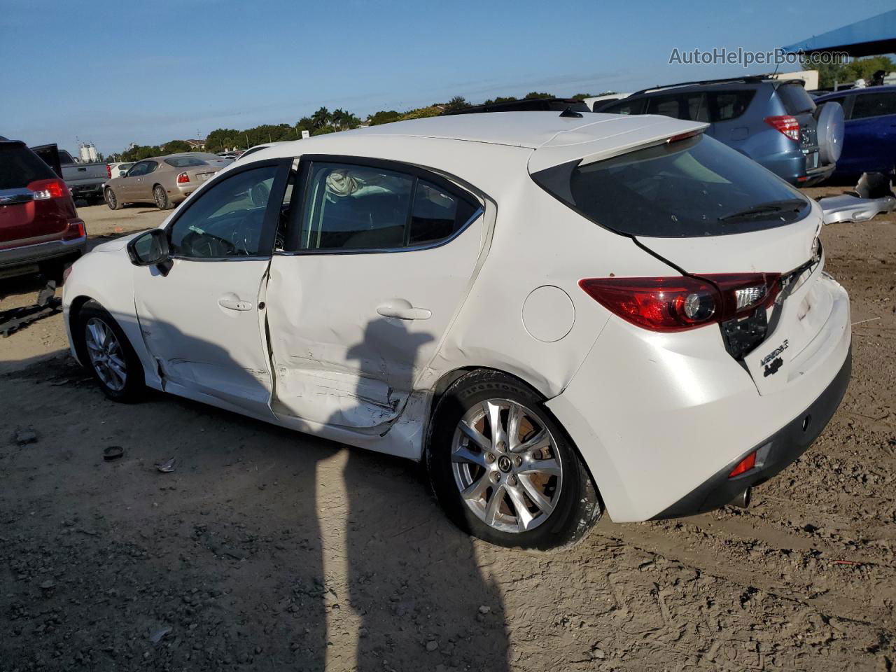 2016 Mazda 3 Touring White vin: 3MZBM1L77GM264669