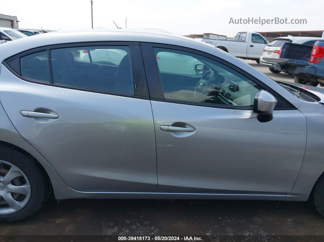 2014 Mazda Mazda3 I Sport Silver vin: 3MZBM1U73EM101691