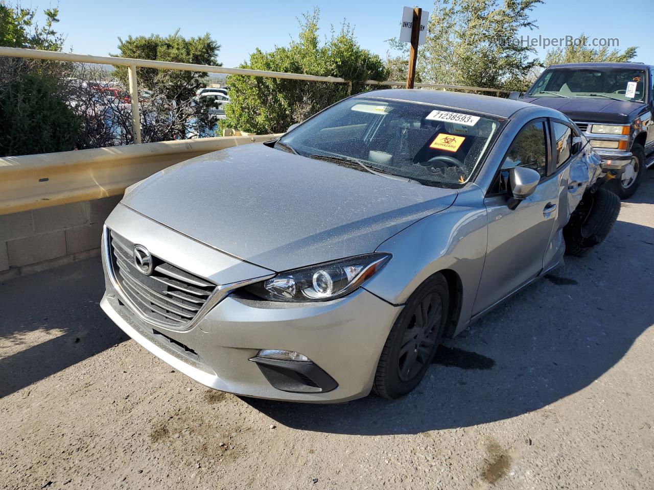 2015 Mazda 3 Sport Silver vin: 3MZBM1U73FM127189