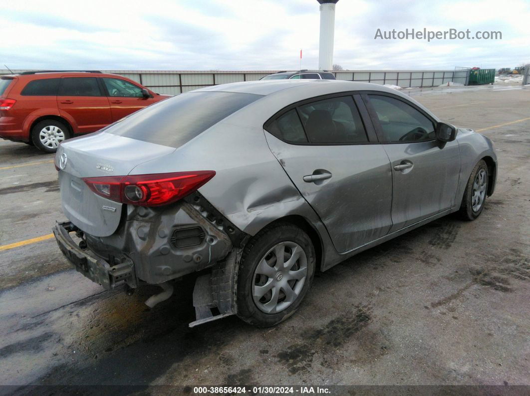 2015 Mazda Mazda3 I Sport Gray vin: 3MZBM1U78FM160401