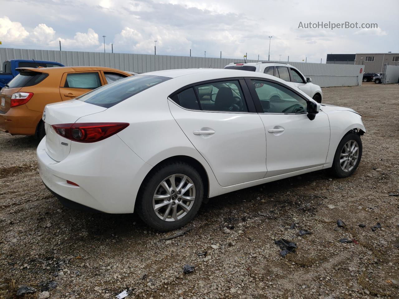 2016 Mazda 3 Touring Белый vin: 3MZBM1V75GM286618