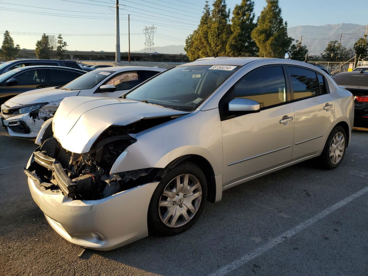 2012 Nissan Sentra 2.0 Серебряный vin: 3N1AB6AP3CL772676