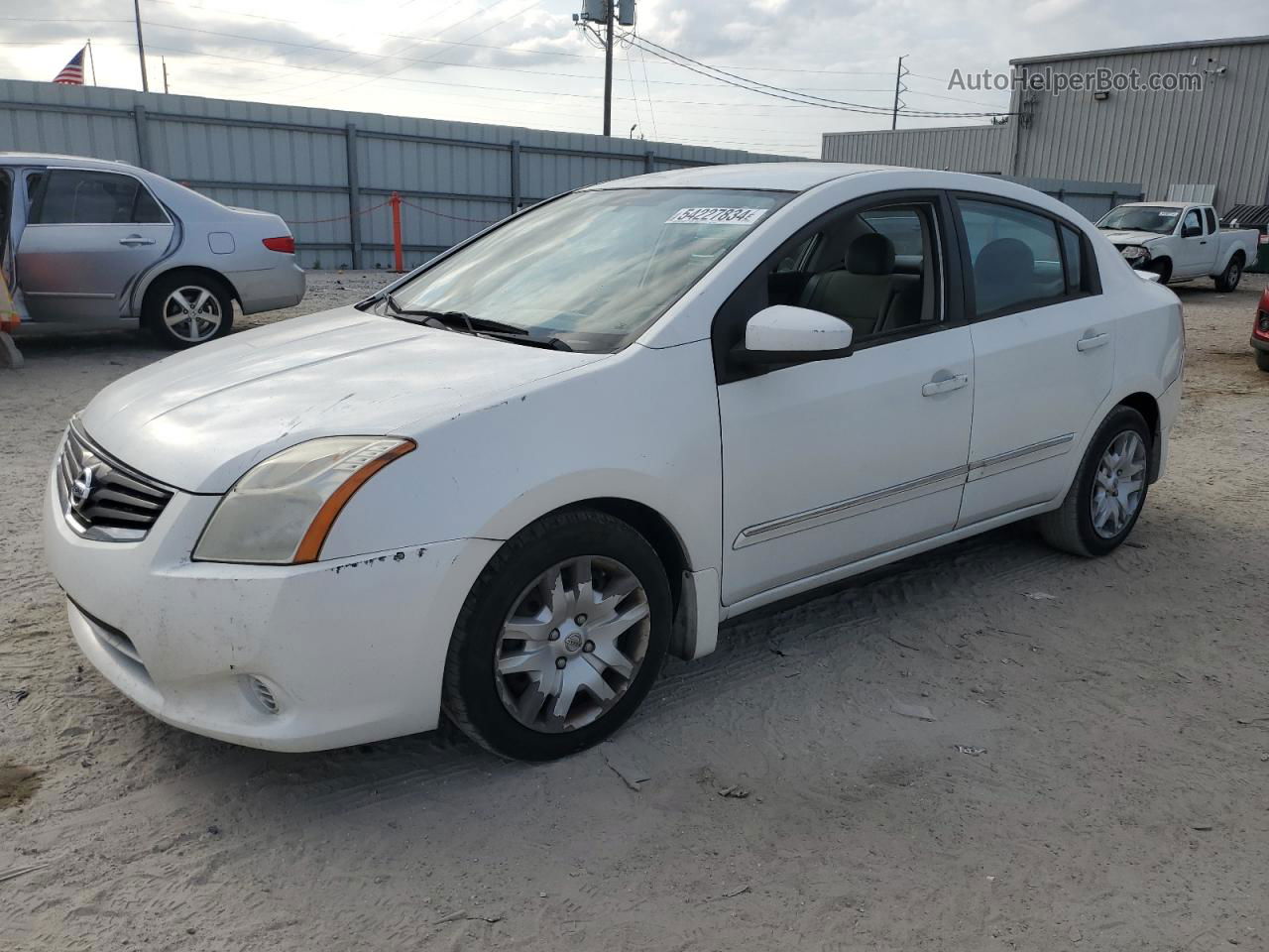 2012 Nissan Sentra 2.0 Белый vin: 3N1AB6APXCL752263