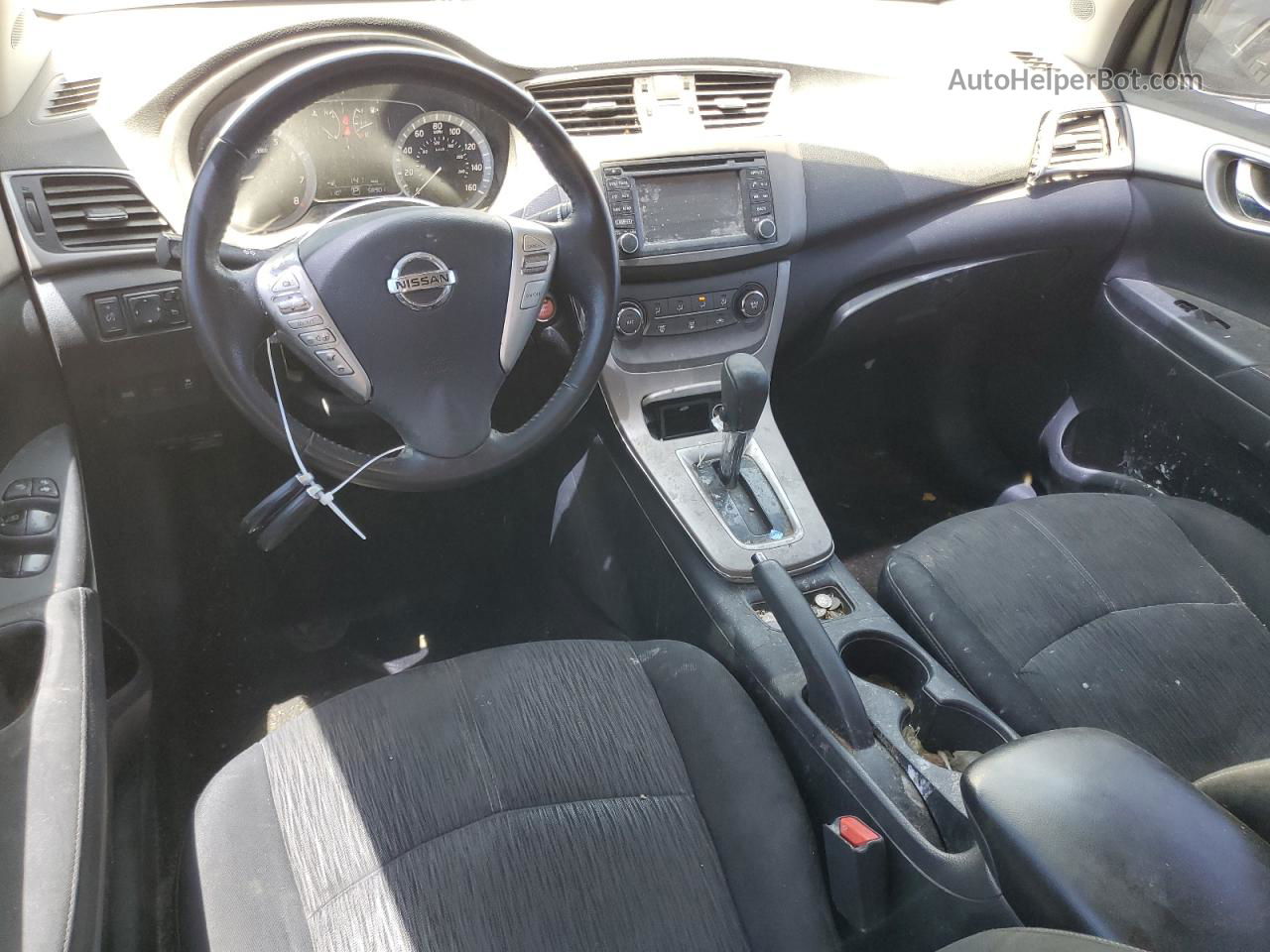 2014 Nissan Sentra S Серебряный vin: 3N1AB7AP0EY334290