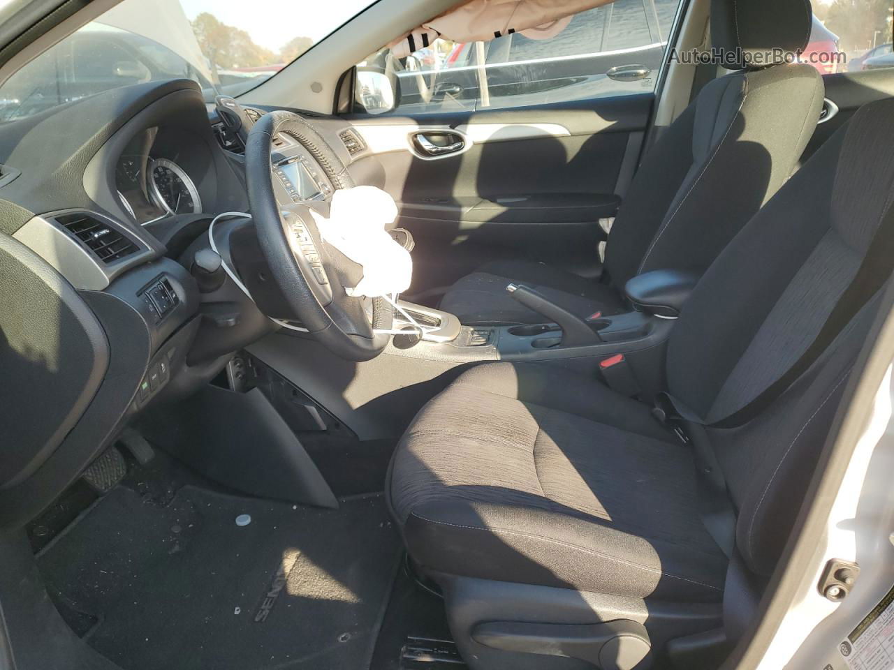 2015 Nissan Sentra S Серебряный vin: 3N1AB7AP0FY365654