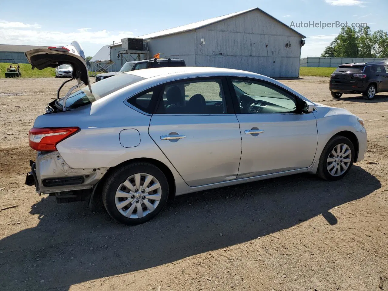 2016 Nissan Sentra S Серебряный vin: 3N1AB7AP0GY309022