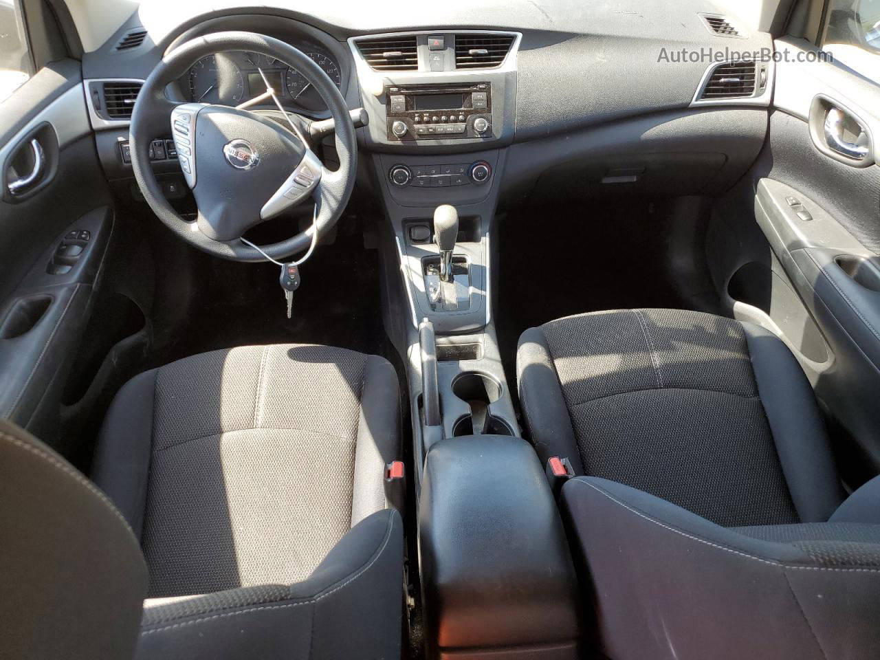 2016 Nissan Sentra S Серебряный vin: 3N1AB7AP0GY309022