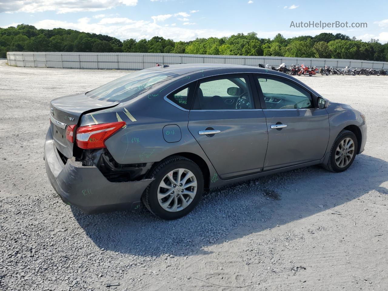 2018 Nissan Sentra S Серебряный vin: 3N1AB7AP0JY227248