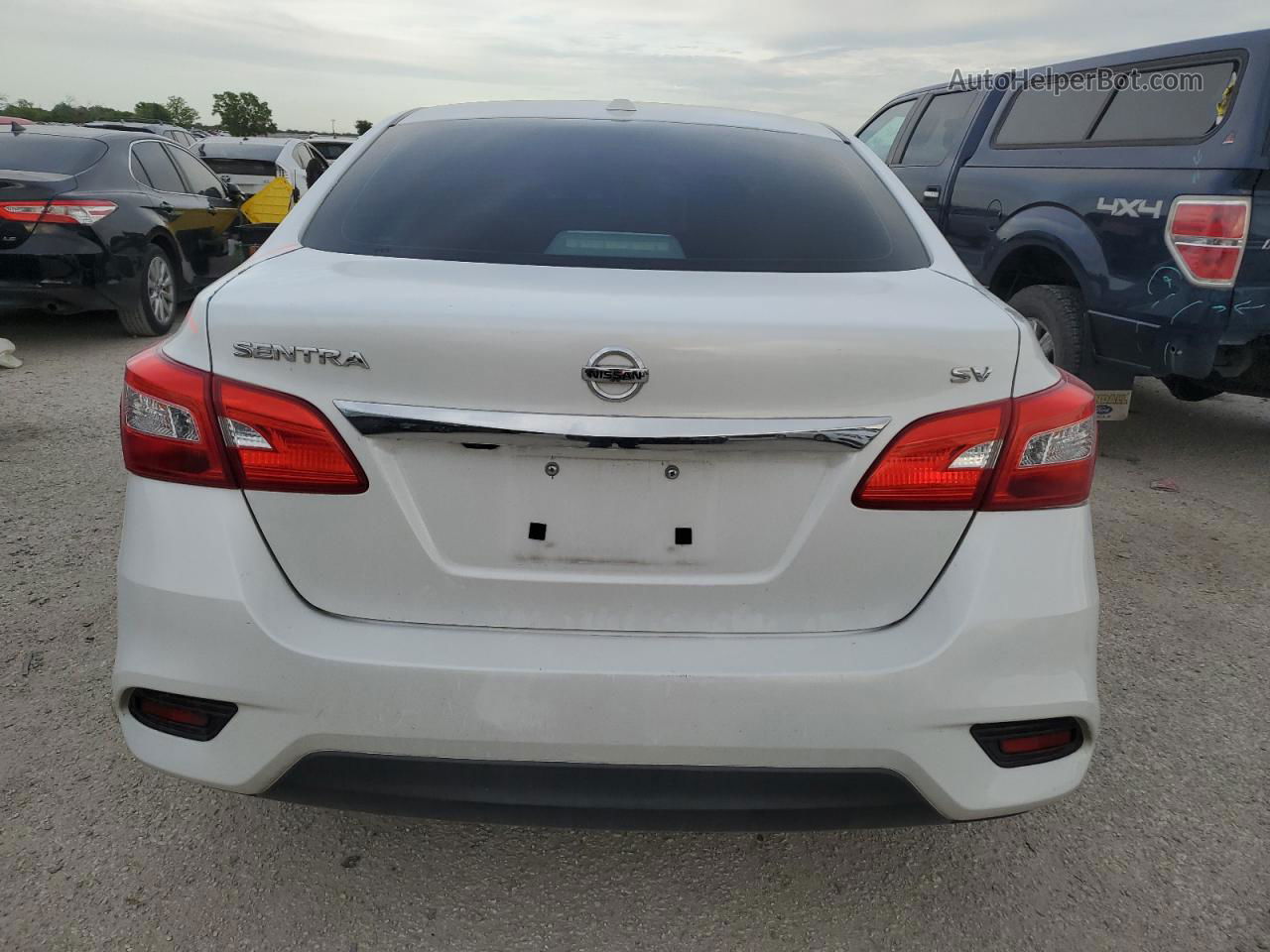 2018 Nissan Sentra S White vin: 3N1AB7AP0JY256197